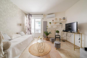 Cannes Croisette Studio 3 pers Cosy CLIM WIFI PKG